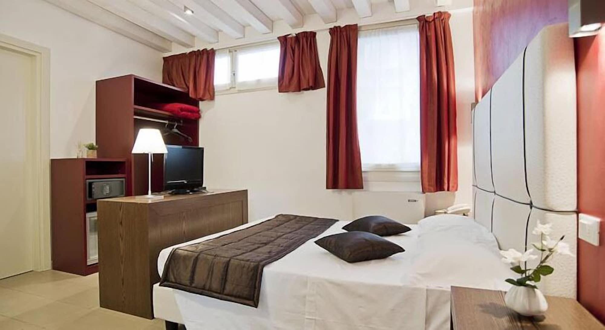 Al Canal Regio - Guest House Венеция Екстериор снимка
