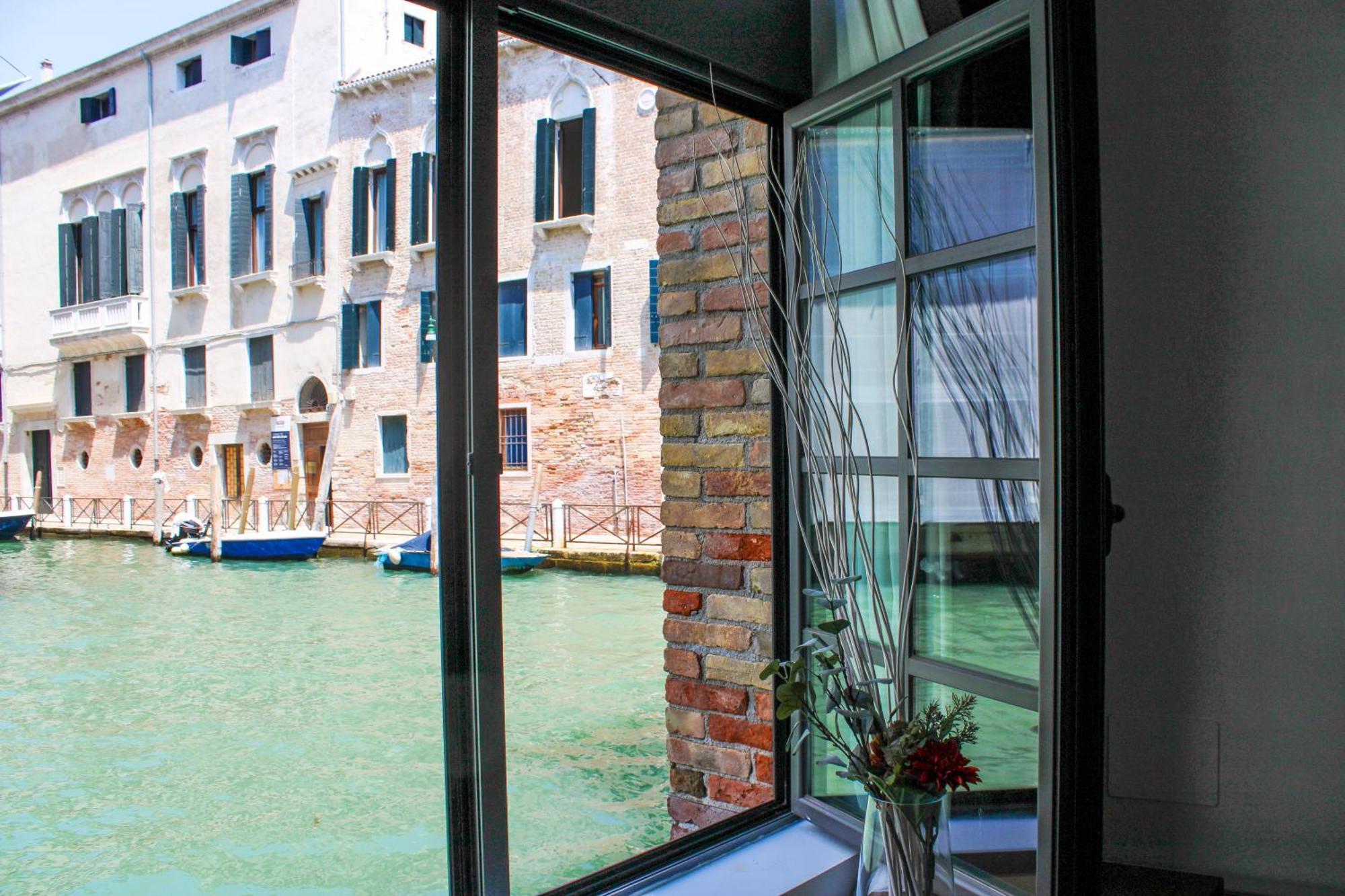 Al Canal Regio - Guest House Венеция Екстериор снимка