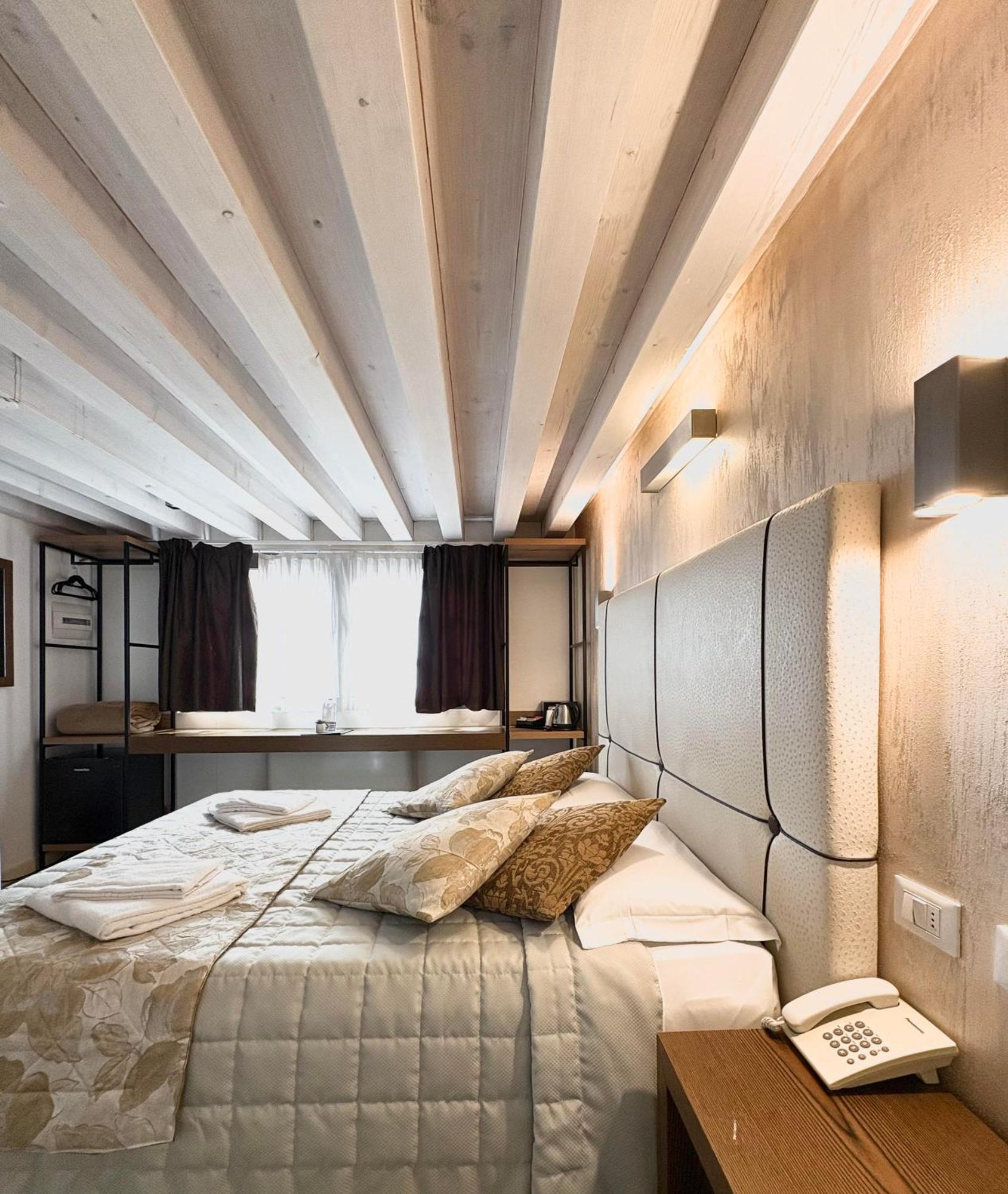 Al Canal Regio - Guest House Венеция Екстериор снимка